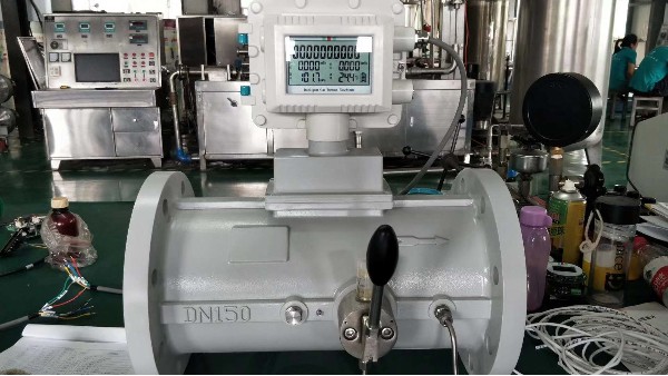 两台DN150气体涡轮流量计准备发货-bb贝博中国官网